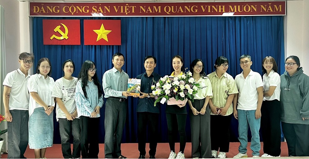 KHOA QUẢN LÝ VĂN HÓA, NGHỆ THUẬT TRƯỜNG ĐH VĂN HÓA TP. HỒ CHÍ MINH RA QUÂN THỰC TẬP TỐT NGHIỆP CUỐI KHÓA NĂM 2024KHOA QUẢN LÝ VĂN HÓA, NGHỆ THUẬT TRƯỜNG ĐH VĂN HÓA