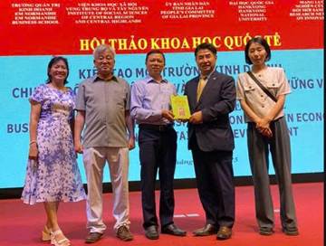 Cây di sản Việt Nam – điểm nhấn của hội thảo khoa học quốc tế “Kiến tạo môi trường kinh doanh, chuyển đổi kinh tế xanh vàphát triển bền vững vùng” Cây di sản Việt Nam – điểm nhấn của hội thảo khoa học quốc tế “Kiến tạo môi trường kinh doanh, chuyển đổi kinh tế xanh vàphát triển bền vững vùng”