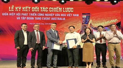 XÂY DỰNG HỆ SINH THÁI CÔNG NGHIỆP VĂN HÓA HIỆN ĐẠI, GẮN KẾT SÁNG TẠO NGHỆ THUẬT VỚI KINH TẾ VÀ CÔNG NGHỆ Ở CÁC TỈNH PHÍA NAM