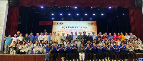 TỌA ĐÀM KHOA HỌC TƯ LIỆU CỔ TRONG CỘNG ĐỒNG – SỰ QUAN TÂM CỦA HỌC GIẢ NƯỚC NGOÀI VÀ BÀI HỌC CHO CÔNG TÁC ĐÀO TẠO CHUYÊN NGÀNH QUNR LÝ VĂN HÓA Ở TRƯỜNG ĐẠI HỌC VĂN HÓA TP.HCM